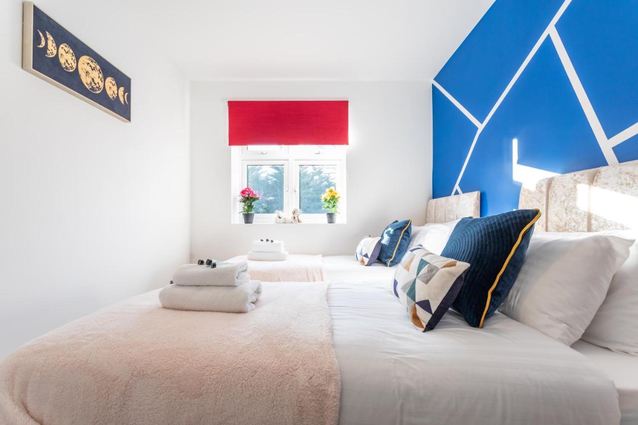 Hatfield Haven - Modern 2-Bed Retreat Near Uni, Business Park & City Center, Free Parking, Big Savings On Longer Stays Bagian luar foto